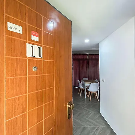 Two-tier 1041 Apartamento Golem (Tirana)