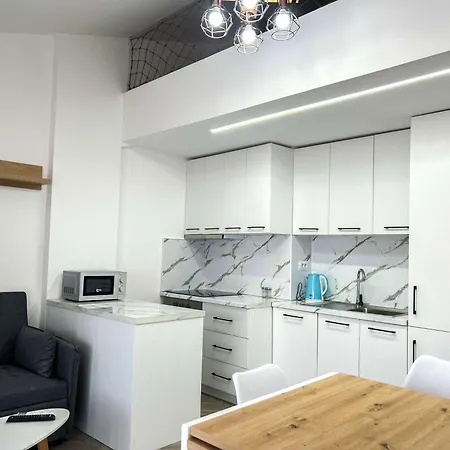 Two-tier 1041 Golem (Tirana)