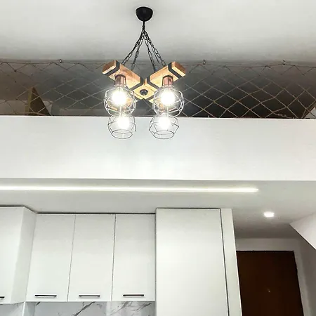 Two-tier 1041 Golem (Tirana)
